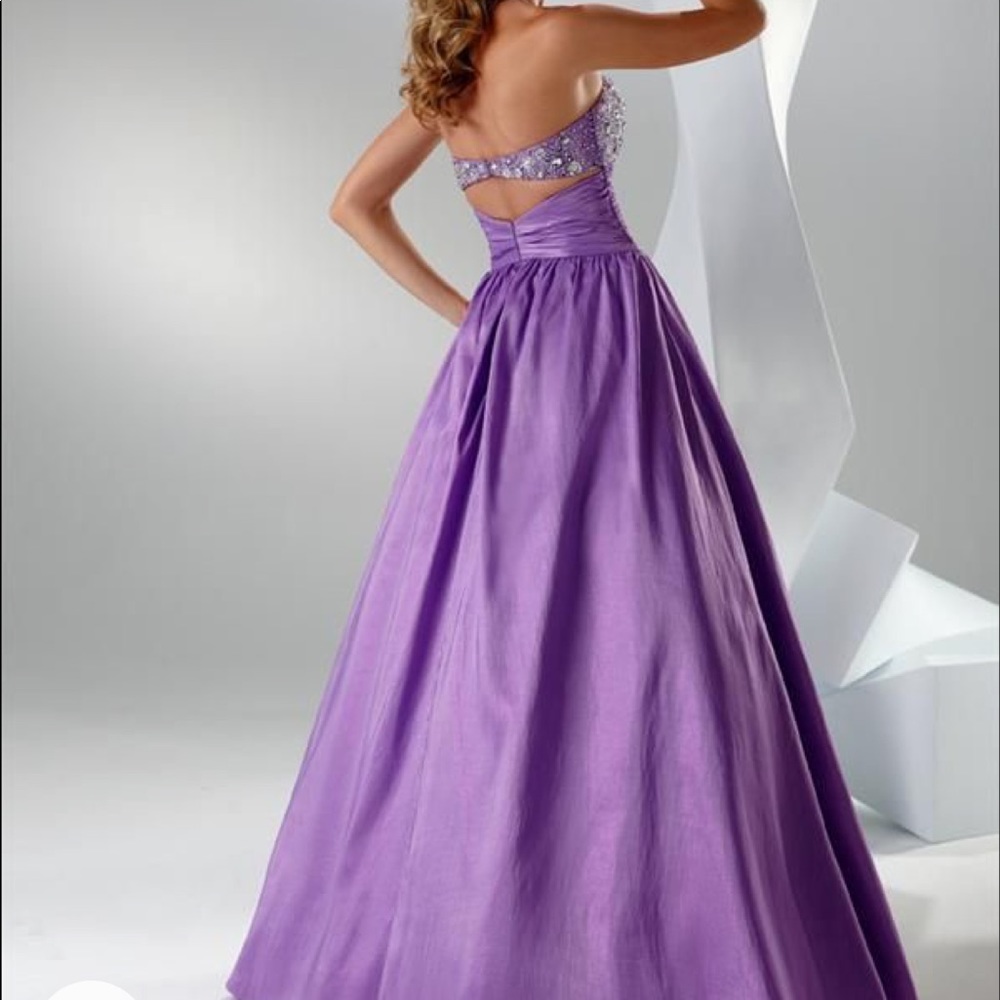 Lovely strapless, open back prom dress